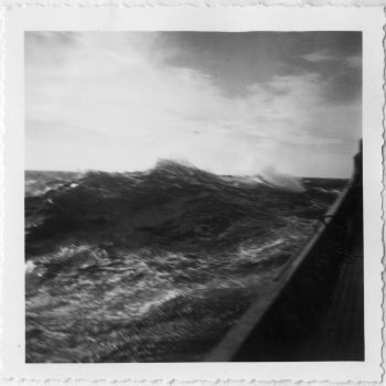 Vague - 1952 - photographie prise à bord du chalutier Terre Neuvas Bois Rosé