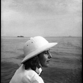 Guinée portrait d'Anita Conti en mer
